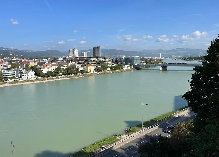 Rudolfquartier Linz, Rudolfstrasse * Linz