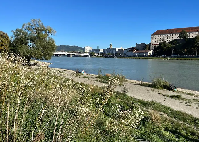 Rudolfquartier Linz, Rudolfstraße