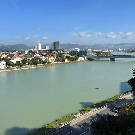 Rudolfquartier Linz, Rudolfstrasse * リンツ